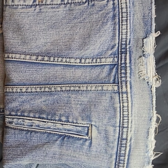 LTJ Distressed Denim Jacket. NWT - Picture 8 of 8